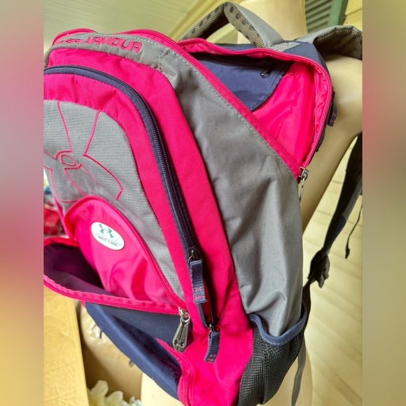 Under Armour backpack - Picture 2 of 11